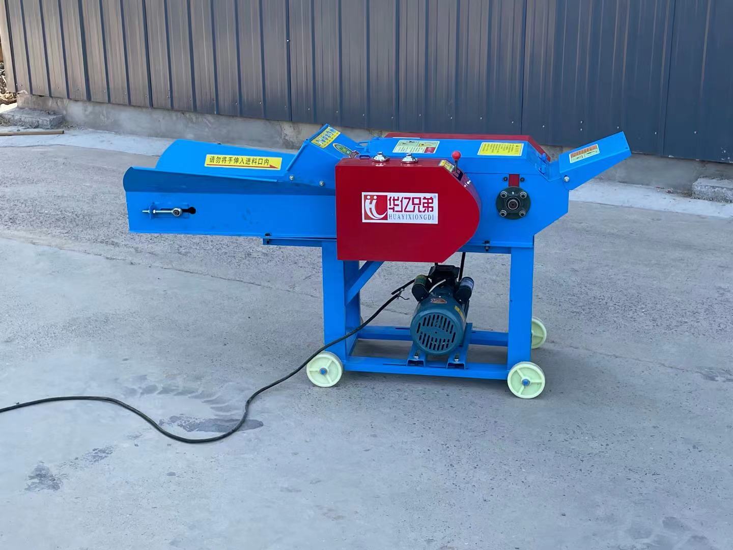 大型青貯鍘草揉搓機(jī)多少錢一臺(tái)？鍘草機(jī)機(jī)視頻？